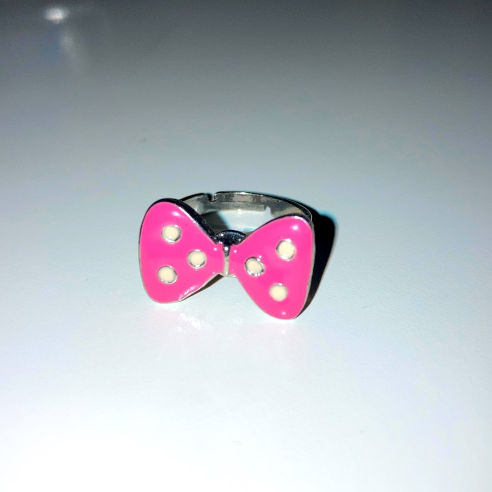 Minnie Mouse bow ring
